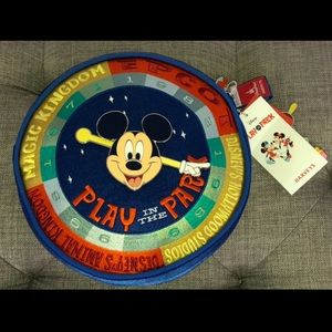 Harveys Disney Play in the Park Crossbody Purse